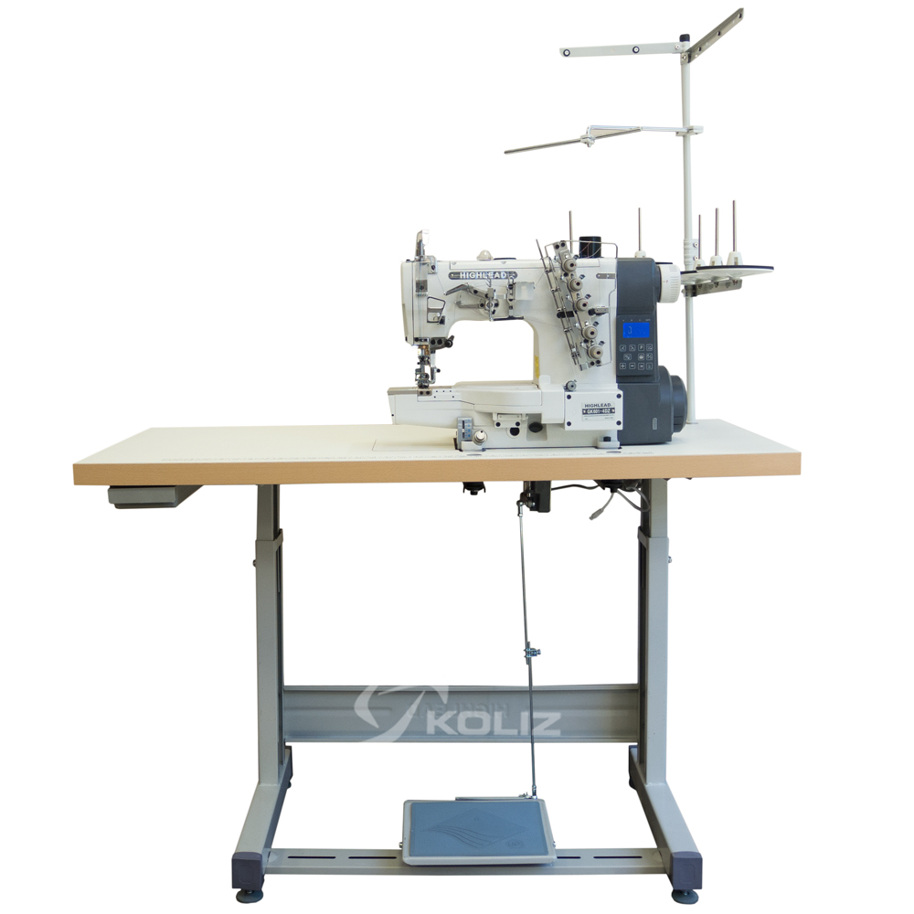 Greitaeigė plokščiasiūlė mašina su cilindrinė platforma ir automatiniu siūlų nukirpimu